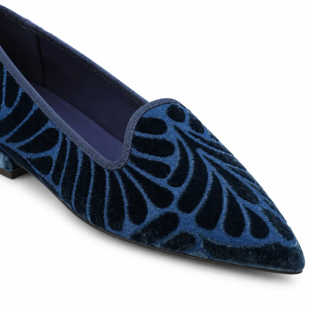 The Starfinch 15 Embroidery - Ocean Velvet